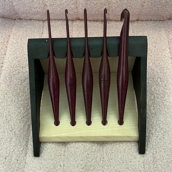 Crochet hook stand - Picture 5 of 5
